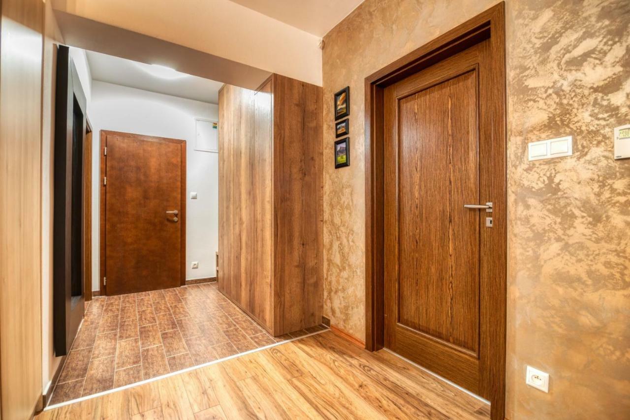 Apartman Lio - Free Garage Parking Tatranská Lomnica Exteriör bild
